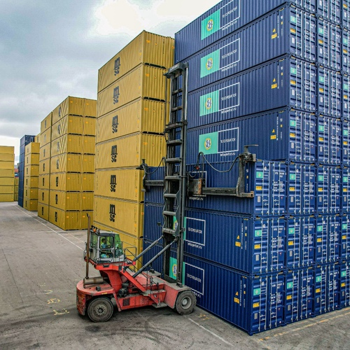Снижение транзита не повлияло на рост контейнерных перевозок в России
