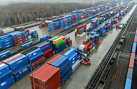 В РФ скопилось 150 тысяч китайских контейнеров